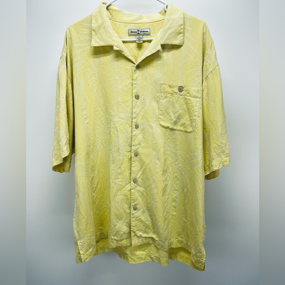 Tommy Bahama Other - Tommy Bahama Tropical Floral  100% Silk Short Sleeve Button down Yellow Mens XL
